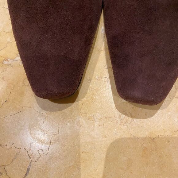 Brown suede slip on Manolo Blahnik booty in size 41 - Picture 16 of 16